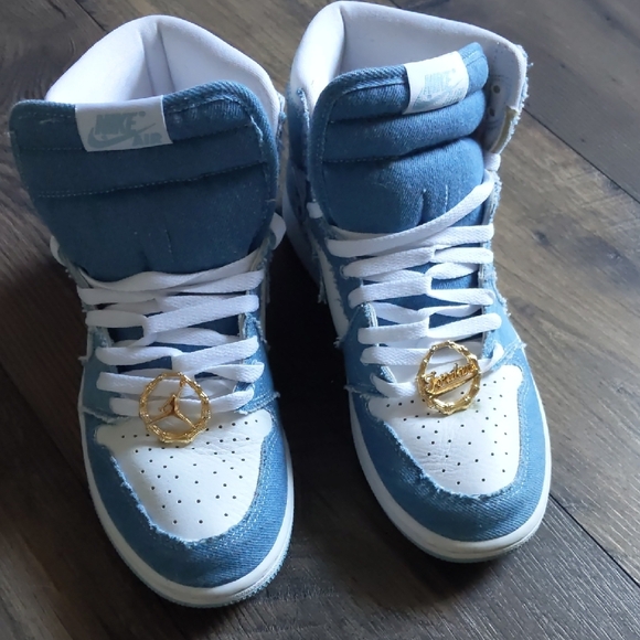 Nike Denim Blue and White High-Tops - Picture 6 of 12